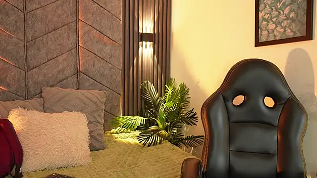 AuroraLanee  online show from 12.22.25