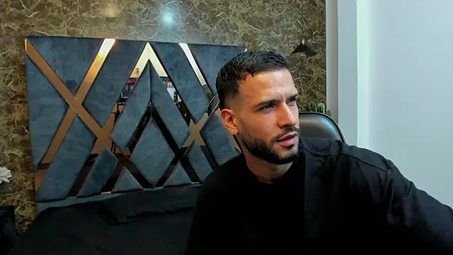 Snapshot of Jacob_Benelli chatting on 02.12.26 Jacob Benelli online show from 02.12.26