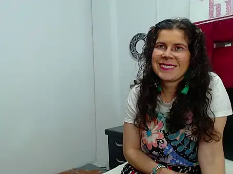 AubreyJoy online show from 11.10.25