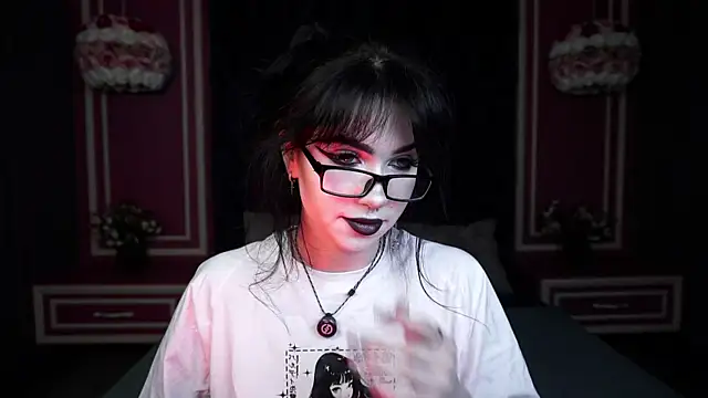 Snapshot of FetishForCassie chatting on 06.01.26 FetishForCassie online show from 06.01.26