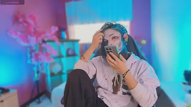 luxiel  online show from 03.27.26