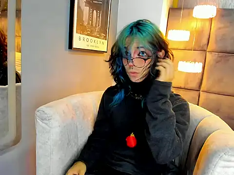 luxiel  online show from 03.31.26