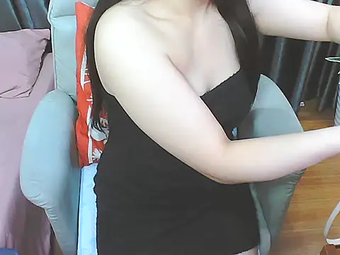 Snapshot of KatunLive chatting on 02.12.26 KatunLive online show from 02.12.26