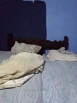 CUTE V LOVE online show from 12.03.25