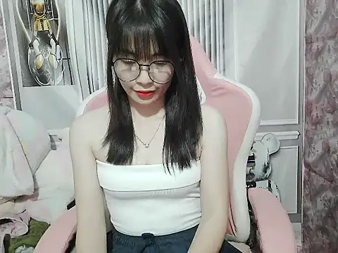 Ella039 online show from 12.21.25