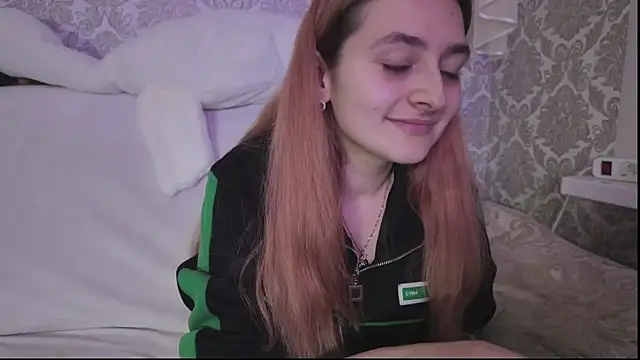 SweetLiaison online show from 11.11.25