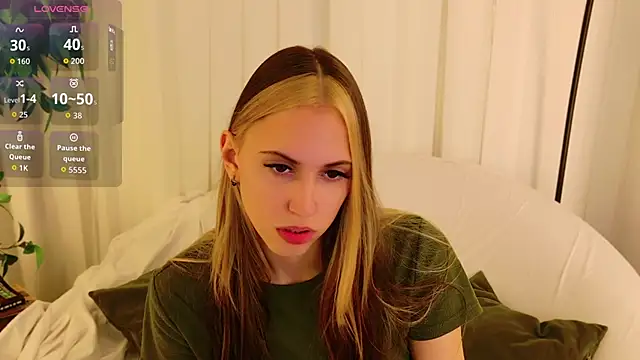 AriaBe11 online show from 11.28.25