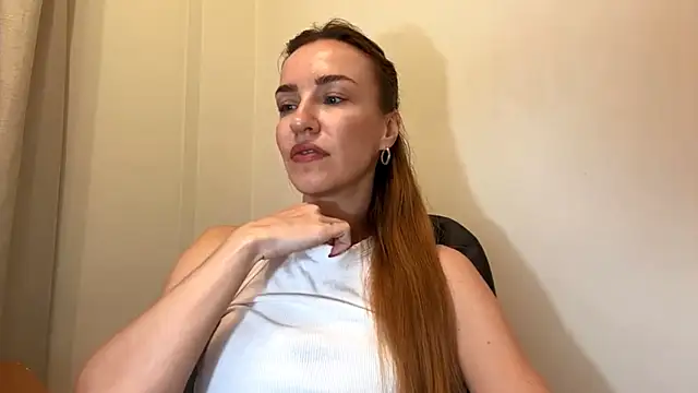 Nyxelia  online show from 12.23.25