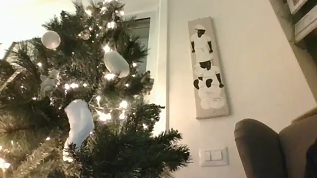 CuteDaddy92 online show from 12.16.25