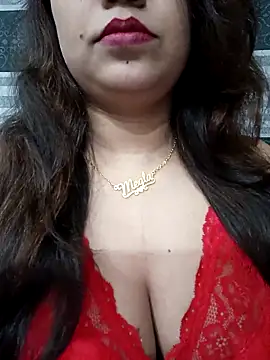 Snapshot of sadiya56803 chatting on 11.18.25 sadiya56803 online show from 11.18.25