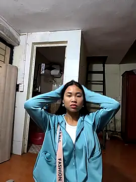 Lynly k2 online show from 04.06.26