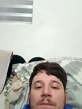 Snapshot of Muffyandkurt chatting on 11.08.25 Muffyandkurt online show from 11.08.25