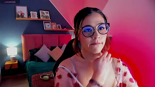 Dakhota Rouge online show from 04.04.26