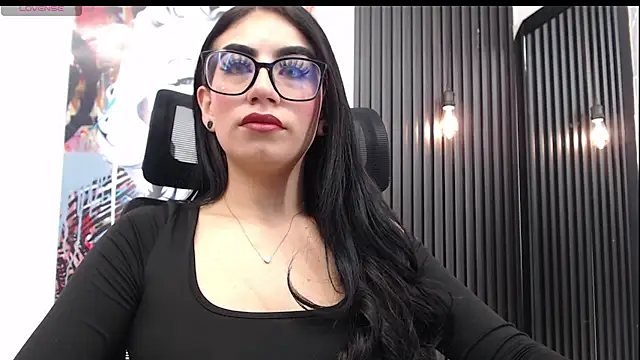 Snapshot of SCARLETT_INK_ chatting on 05.26.26 SCARLETT INK online show from 05.26.26