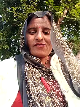 Quin love143 online show from 11.26.25