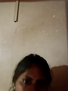 Snapshot of Maya_mohni chatting on 05.20.26 Maya mohni online show from 05.20.26