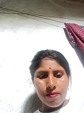 Snapshot of Maya_mohni chatting on 05.24.26 Maya mohni online show from 05.24.26