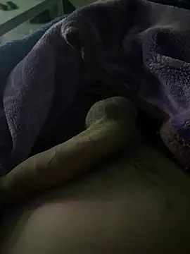 groschibre40100 online show from 02.19.26