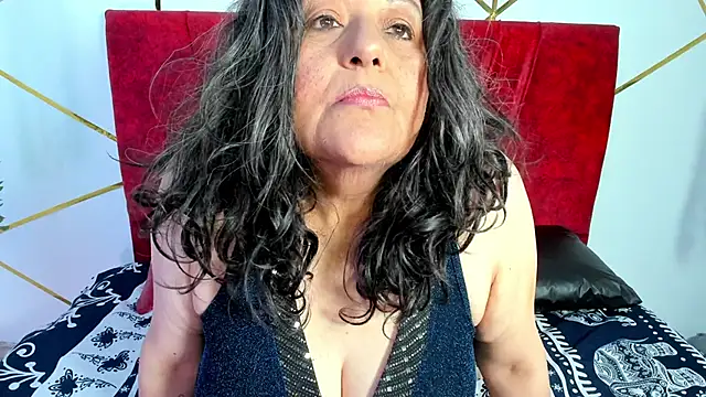 Snapshot of Victoriaa_Anderson chatting on 12.19.25 Victoriaa Anderson online show from 12.19.25