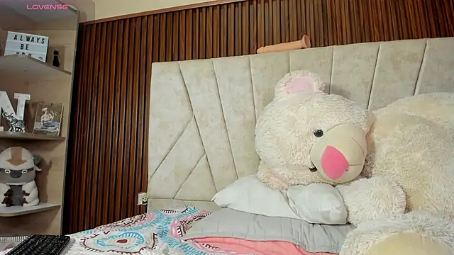 AMARA BRUNET online show from 01.16.26