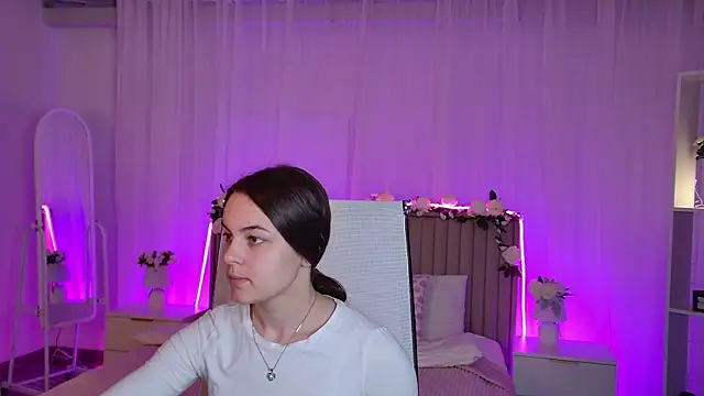 FrancescaCavaliere online show from 06.02.26