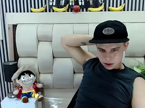 Liam York  online show from 11.21.25