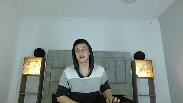 Liam York  online show from 01.15.26