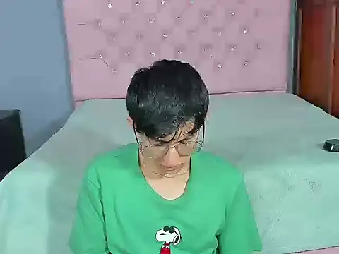 Snapshot of ElanGiraldo chatting on 01.17.26 ElanGiraldo online show from 01.17.26