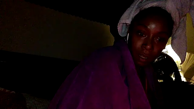 0shunsquirts online show from 04.03.26