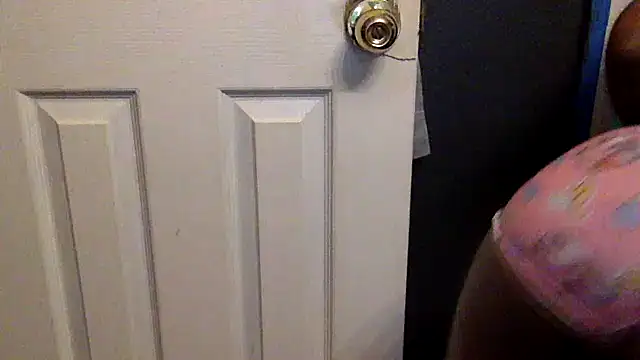 0shunsquirts online show from 04.10.26