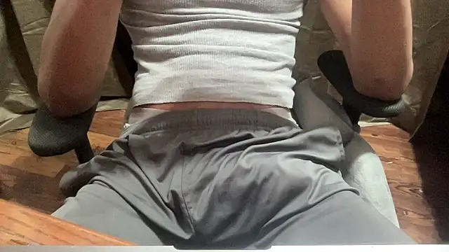 BabyBoyK17 online show from 12.16.25