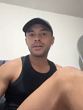 Snapshot of Naim__ chatting on 11.09.25 Naim online show from 11.09.25