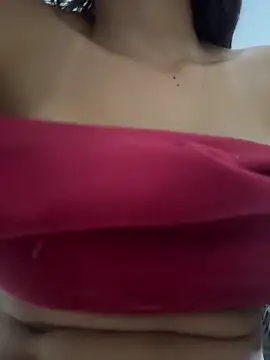 EmmiiGlow online show from 04.08.26