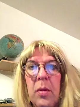 simone xdressing online show from 11.10.25