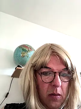 simone xdressing online show from 11.30.25