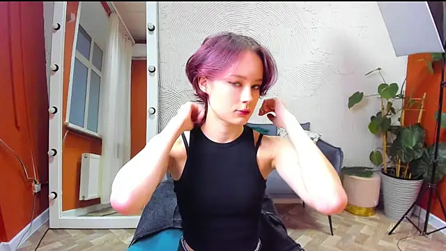 Annie Way online show from 11.17.25