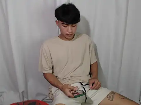 Snapshot of Mr_dave05 chatting on 11.11.25 Mr dave05 online show from 11.11.25