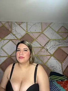 Amira Malia online show from 02.07.26