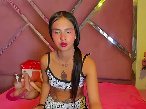 CloeMorenti  online show from 11.29.25