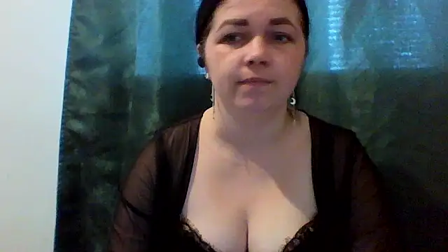 Snapshot of Vitalina282128 chatting on 05.18.26 Vitalina282128 online show from 05.18.26