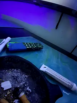 Snapshot of Br0kenKenDoll chatting on 11.18.25 Br0kenKenDoll online show from 11.18.25