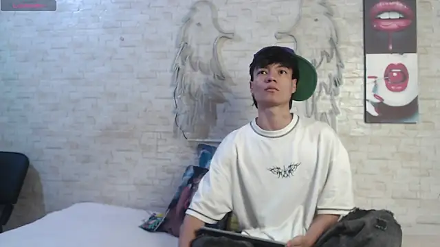 axel milo kairo and noa online show from 02.13.26