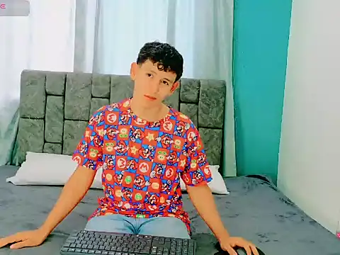 FelipeGonzalezz online show from 12.21.25