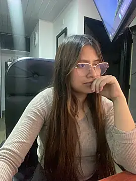 amatista katzenn online show from 02.04.26