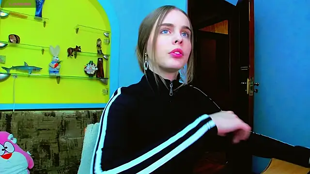 AlicaLOVEalisa777 online show from 04.14.26