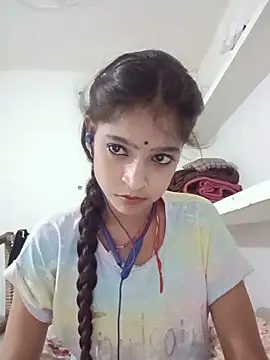 Snapshot of Mohnicute chatting on 05.31.26 Mohnicute online show from 05.31.26