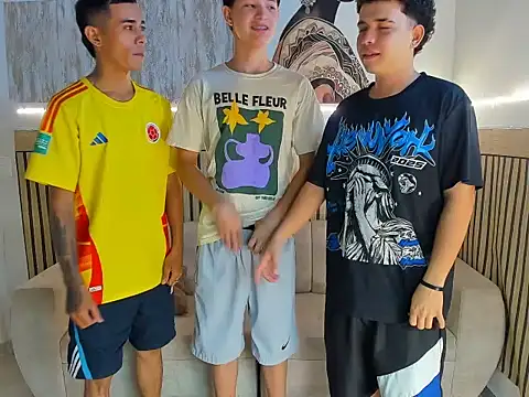 Justingsex1 online show from 12.21.25