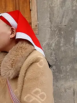 Snapshot of girl-hot2x chatting on 02.18.26 girl-hot2x online show from 02.18.26