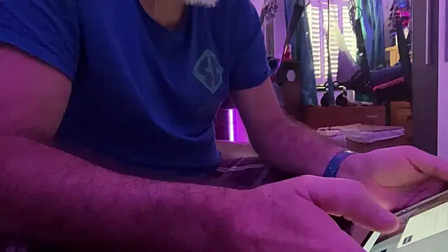 Snapshot of LeatherSdaddy chatting on 04.02.26 LeatherSdaddy online show from 04.02.26