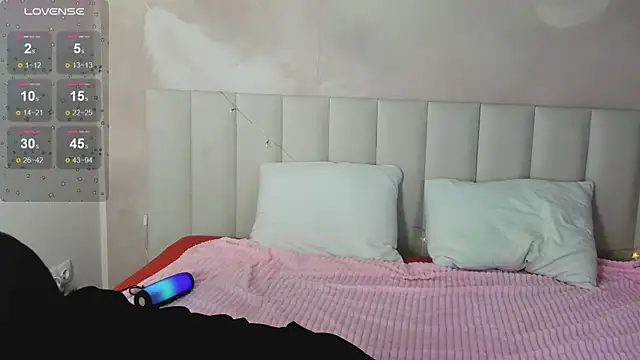 Lina Moony online show from 01.10.26